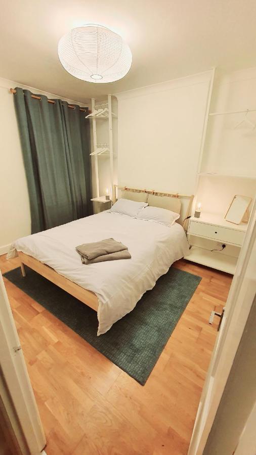 Lovely 2 Bedroom Period Garden Flat. London Kültér fotó